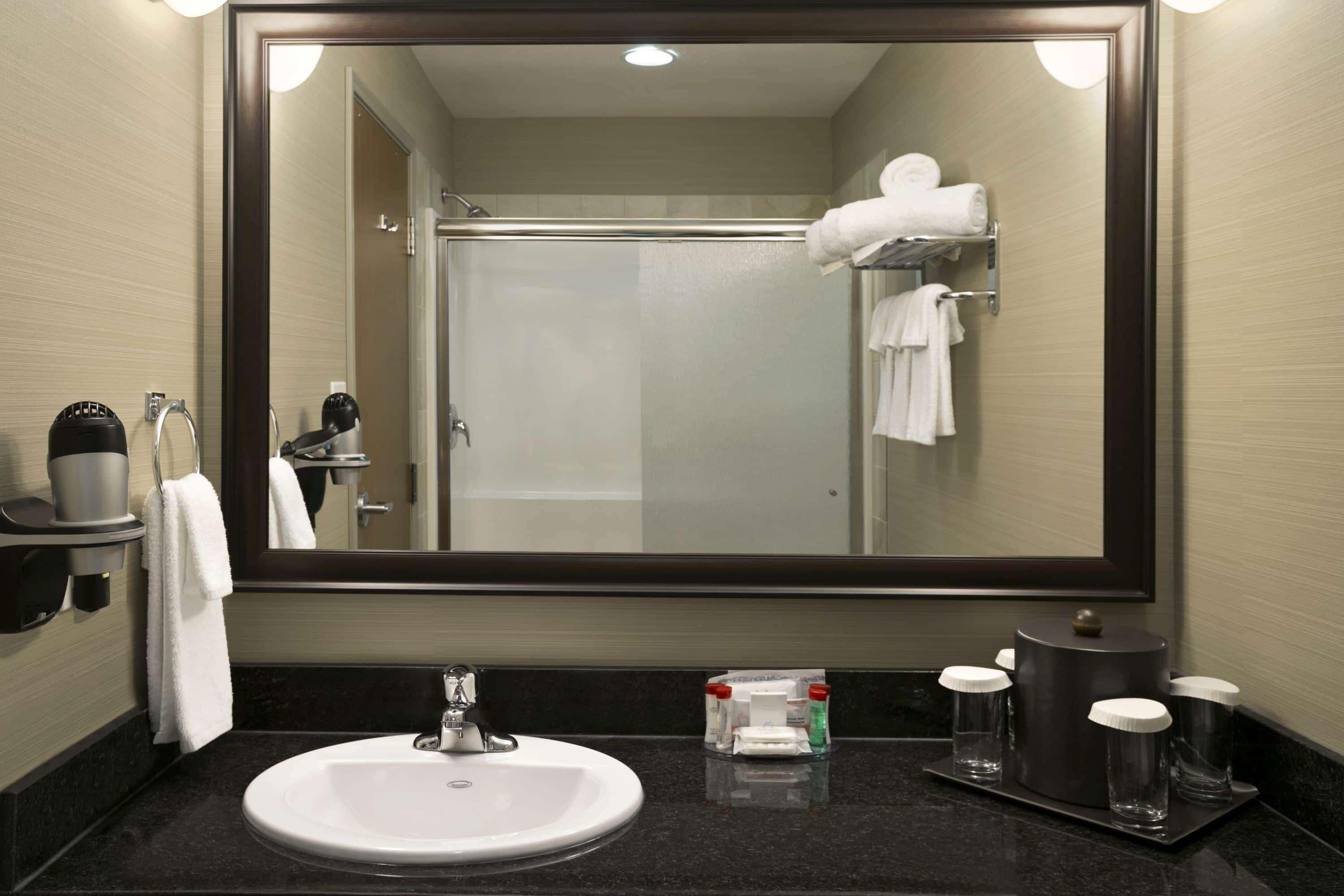 Ramada By Wyndham Conklin Hotel Ngoại thất bức ảnh
